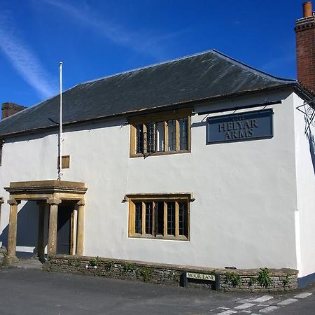 ホテル The Helyar Arms ヨービル エクステリア 写真